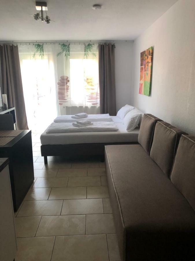 Apartment Zentrum , 900 M Zum *