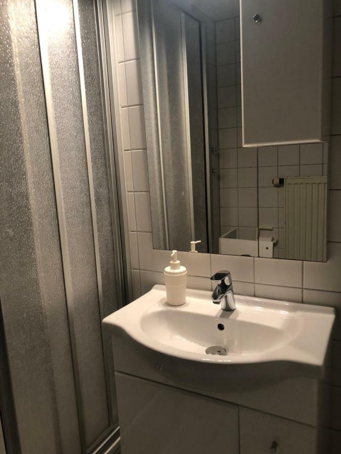 Apartment Zentrum , 900 M Zum